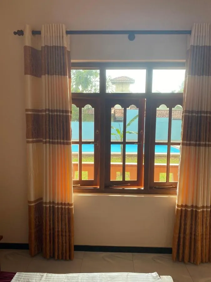 Paulis Resort ネゴンボ